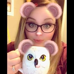 Meet your Posher, Clair